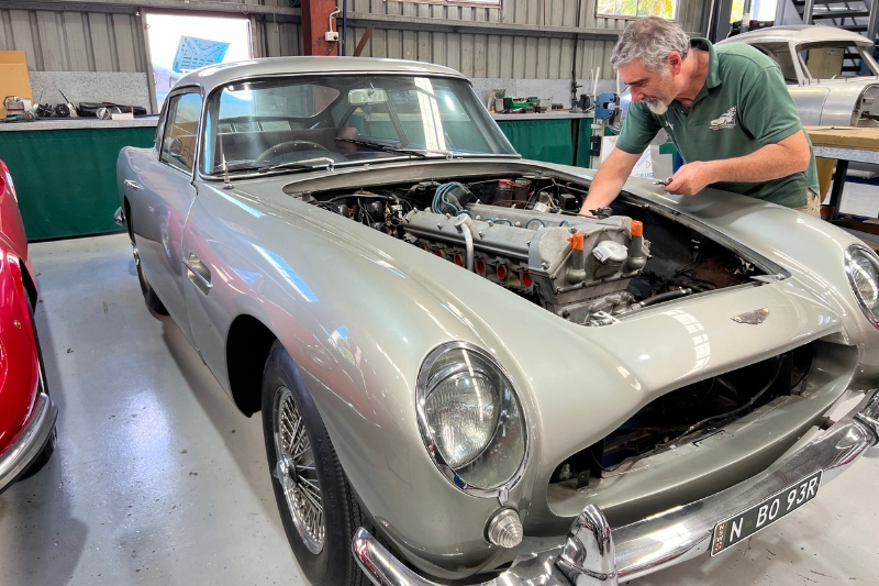 Aston Martin DB5 Restoration of engine bay